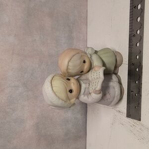 1992 Precious Moments Sugan Town 529486 Aunt Ruth and Aunt Dorothy  5.3.4